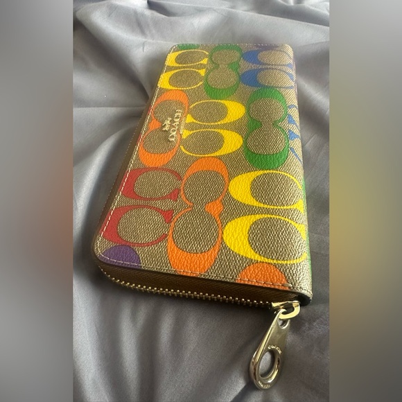 Coach Pride Long Zip Around Wallet AND Coin Purse - Picture 4 of 12